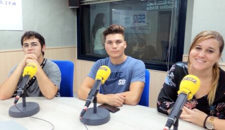 Yasmina Girona, coach, junto a Valentín y Juan