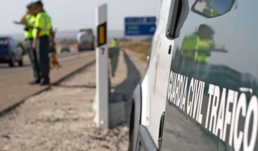 Controles en carretera de la Guardia Civil de Tráfico