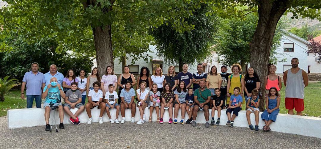 Niños con cáncer y sus familias difrutan de un viaje a la Sierra de Cazorla.