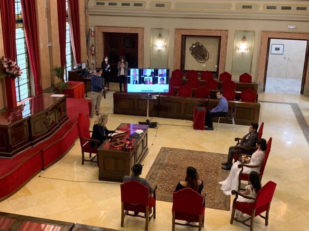 Boda civil en el Ayuntamiento de Murcia