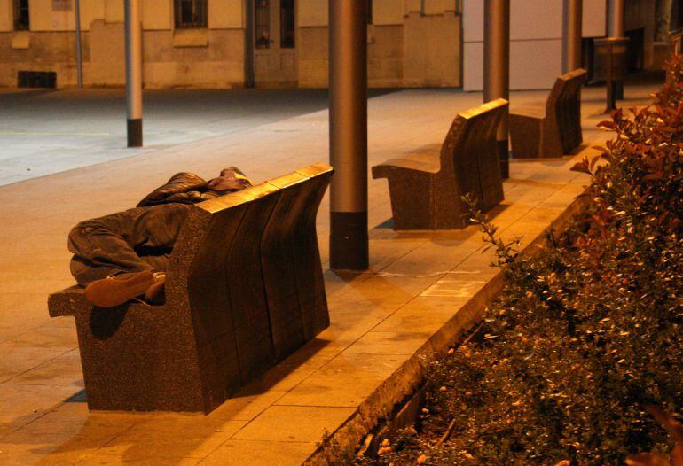 La Fundació Arrels comptabilitza 892 persones dormint al carrer a Barcelona