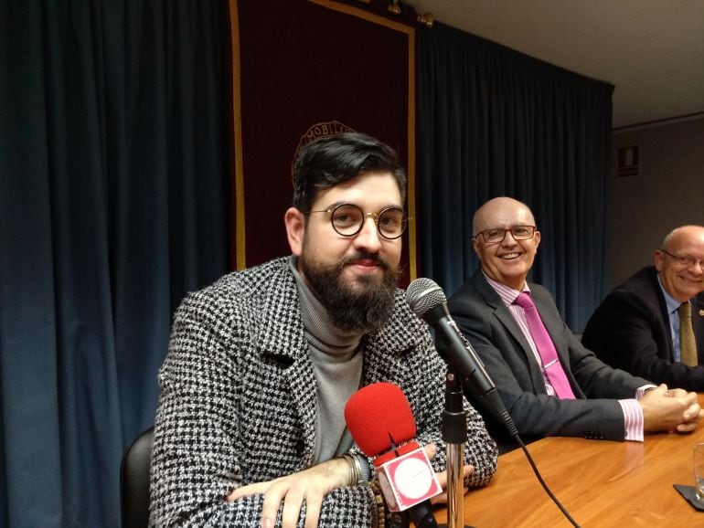 Manu Sánchez en un momento de su conferencia en el salón de actos de la UNED