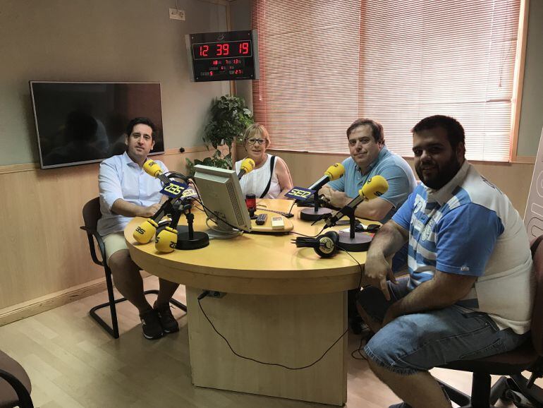 Tertulia de periodistas en Hoy por Hoy Madrid Oeste