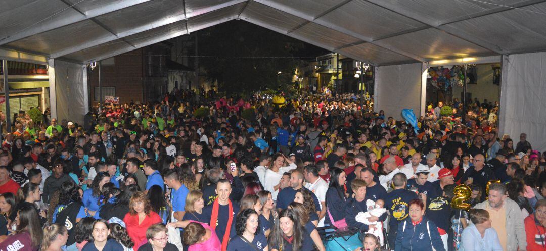 El consistorio "contempla la posibilidad de realizar actos culturales, que en ningún caso serán multitudinarios".