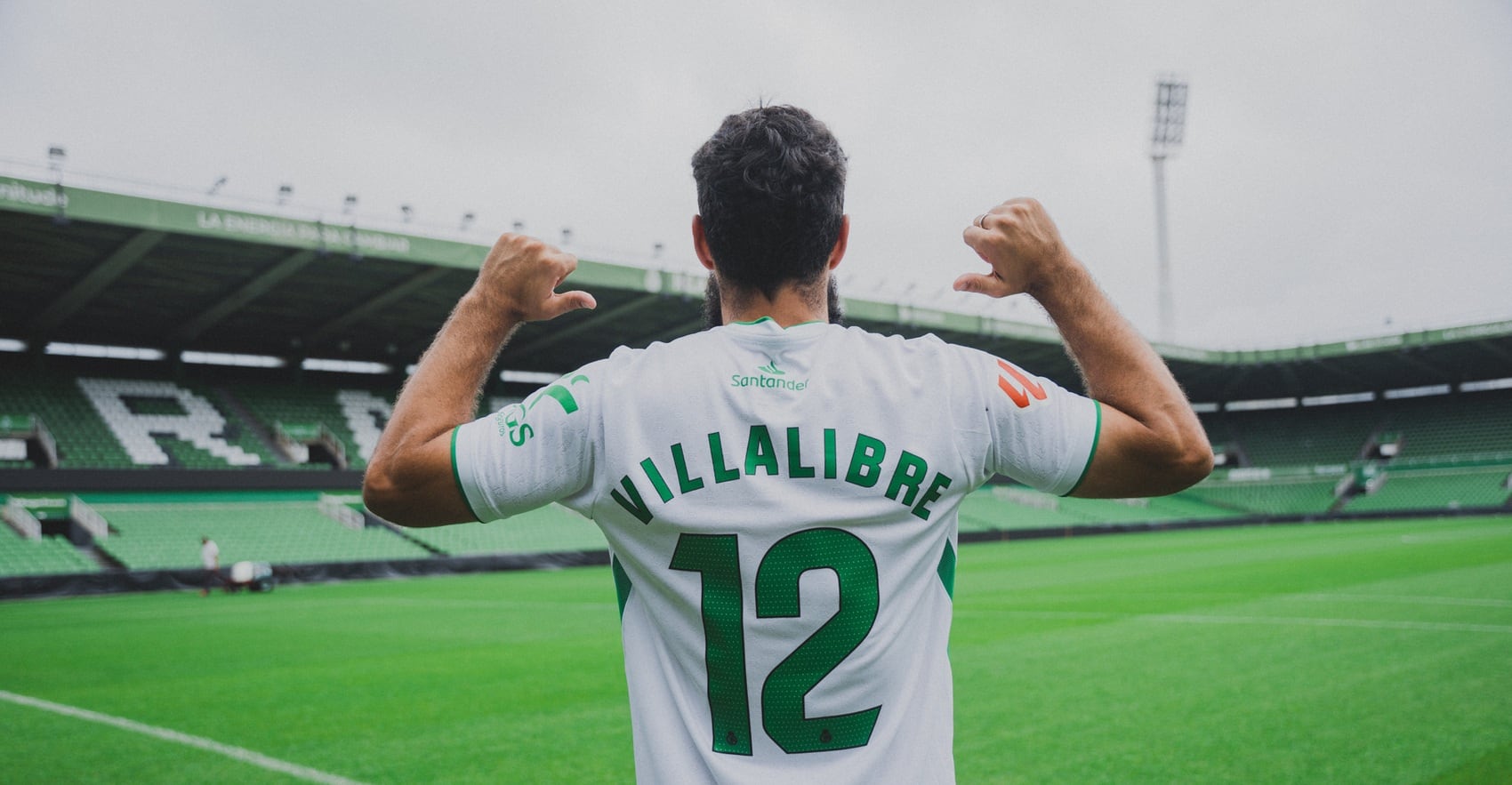 Asier Villalibre, en su presentación en El Sardinero.