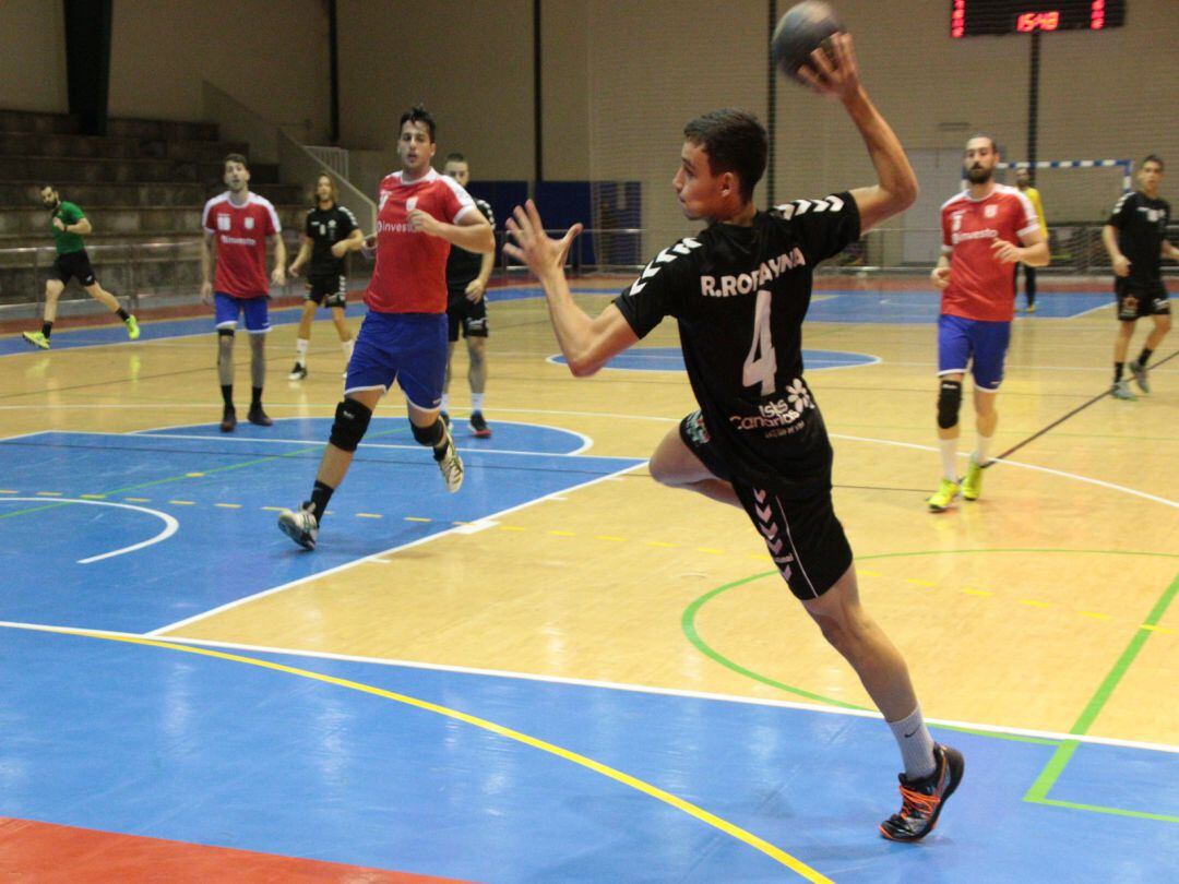 Rafa Robayna en un partido de la pasada temporada.