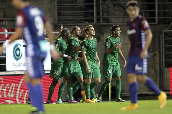 El Levante celebra el gol en Ipurúa