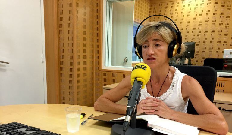 Pili Zabala, candidata a lehendakari de Podemos, en Radio San Sebastián.