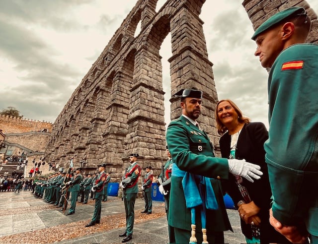 La Guardia Civil celebró a su patrona a los pies del Acueducto.