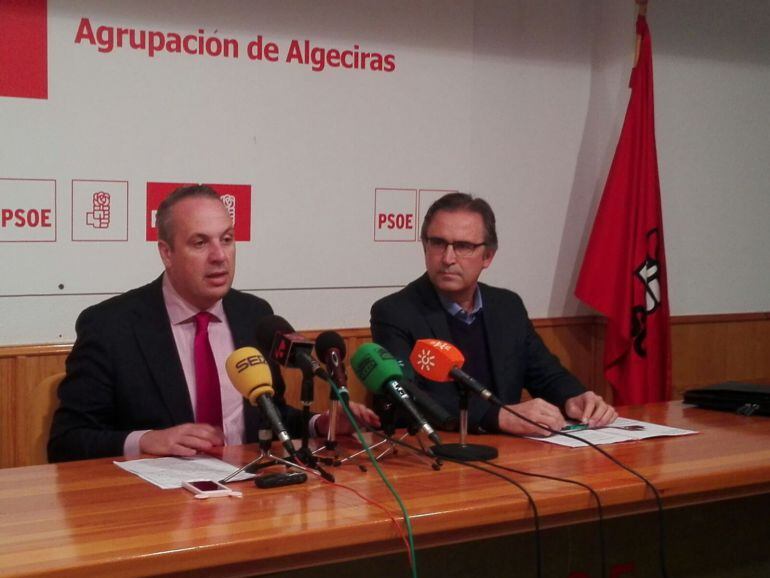Ruiz Boix ha mostrado "todo el apoyo del PSOE" al todavía alcalde de Jimena, Pascual Collado.