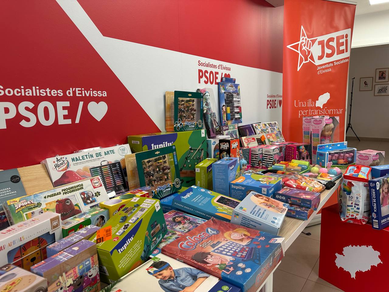 Imagen de los juguetes recogidos durante la campaña