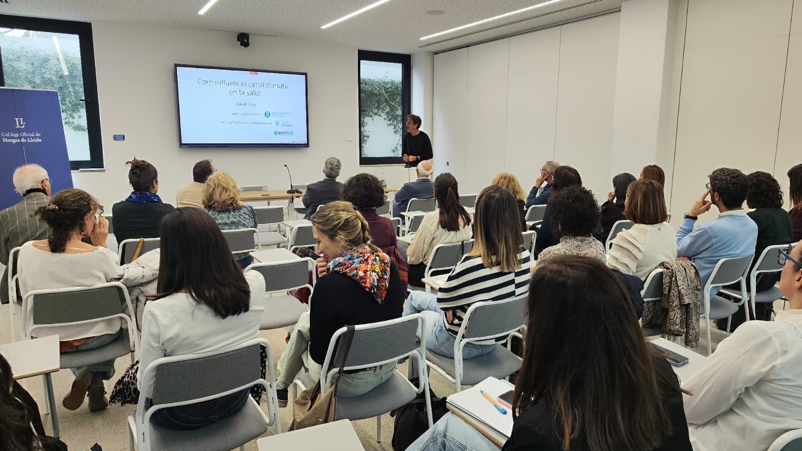 Professionals assistents a la I Jornada de Salut Mediambiental a Lleida, organitzada al Col·legi de Metges aquesta setmana.