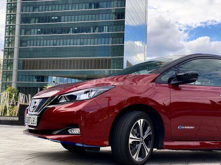 Aspecto exterior lateral del Nissan LEAF