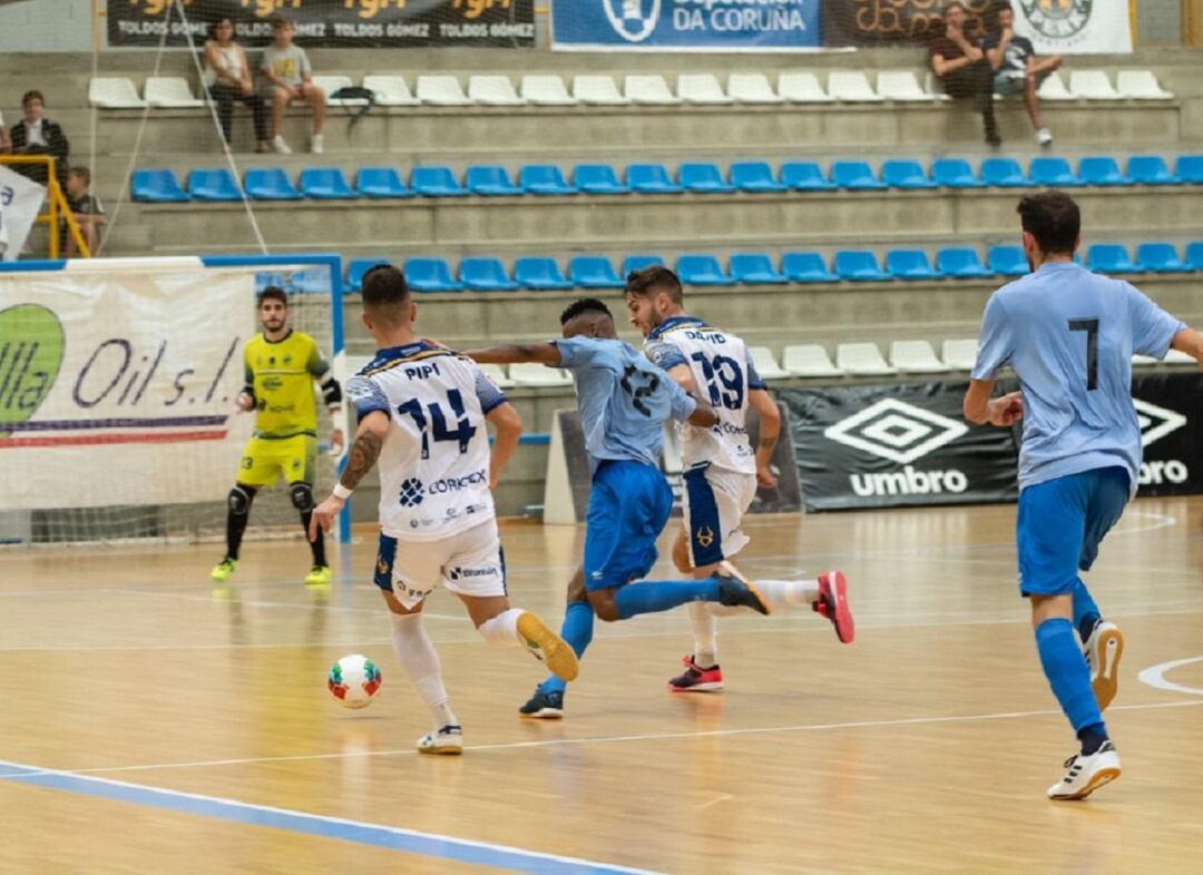 Imagen del partido entre el Santiago FS y el Bisontes de Castellón