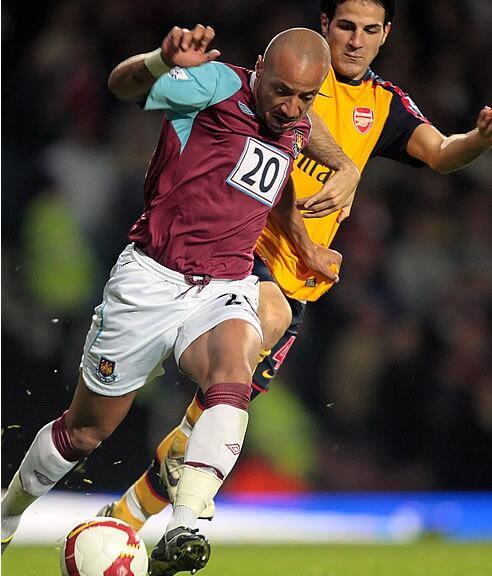 Faubert, nuevo futbolista del Madrid, en partido con el West Ham, su anterior equipo