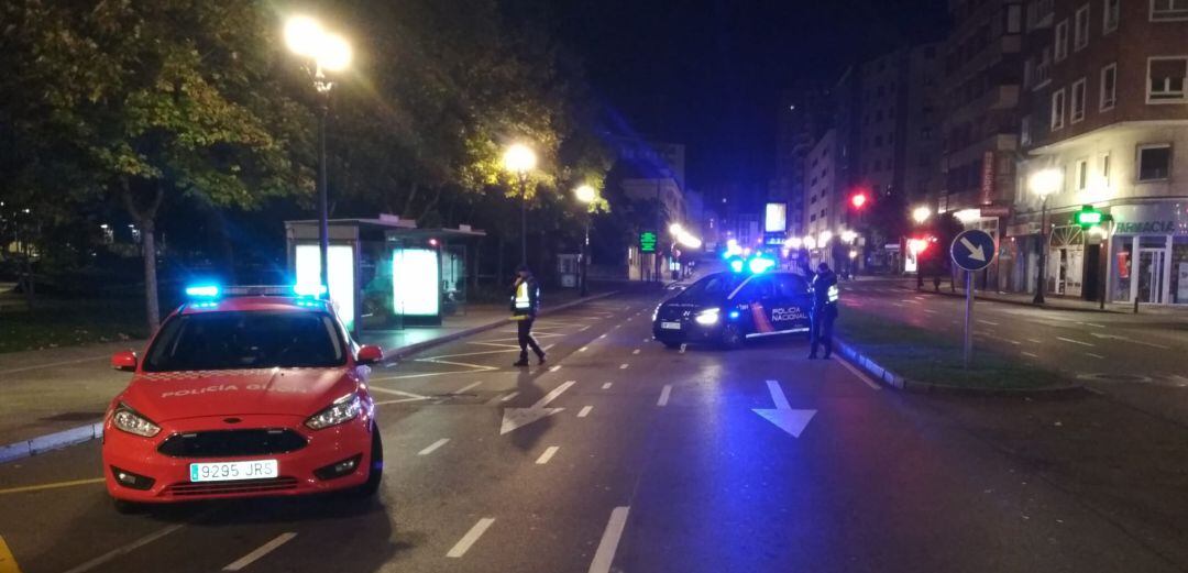 Uno de los controles articulados en Gijón para controlar la entrada y salida del concejo.