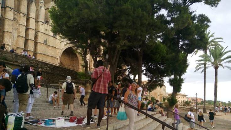 La Policía Local de Palma levantó 3.227 actas por venta ambulante en 2017