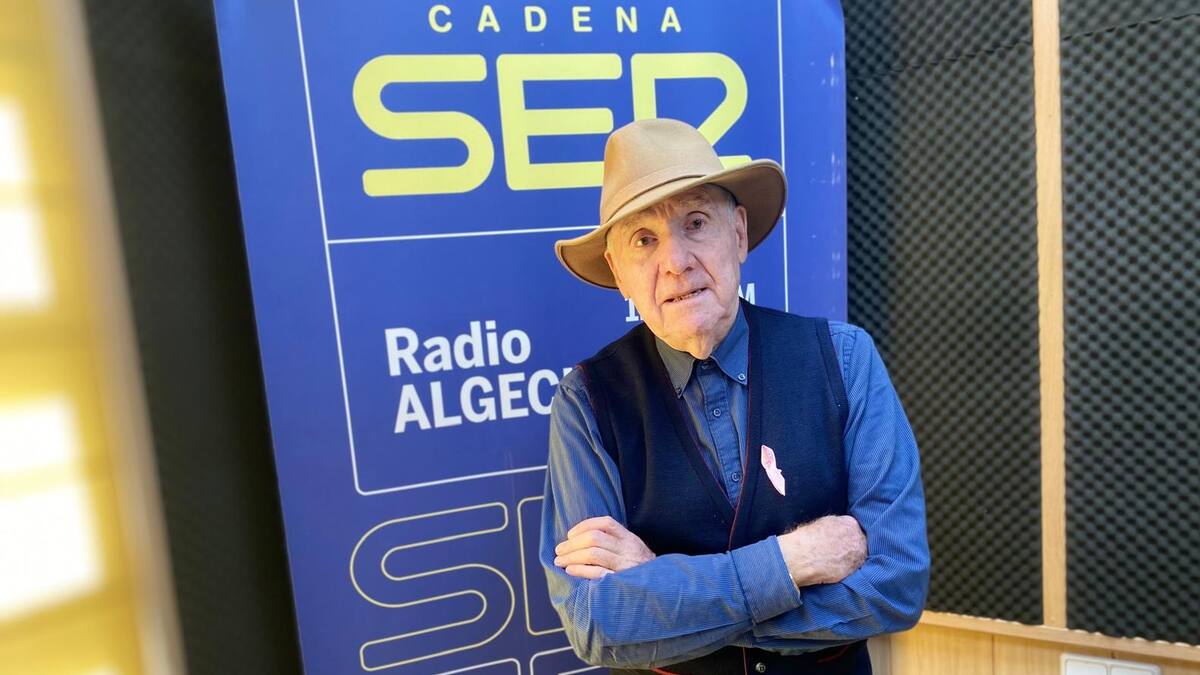 Miguelete pide firmas para embellecer la tumba del soldado Antonio