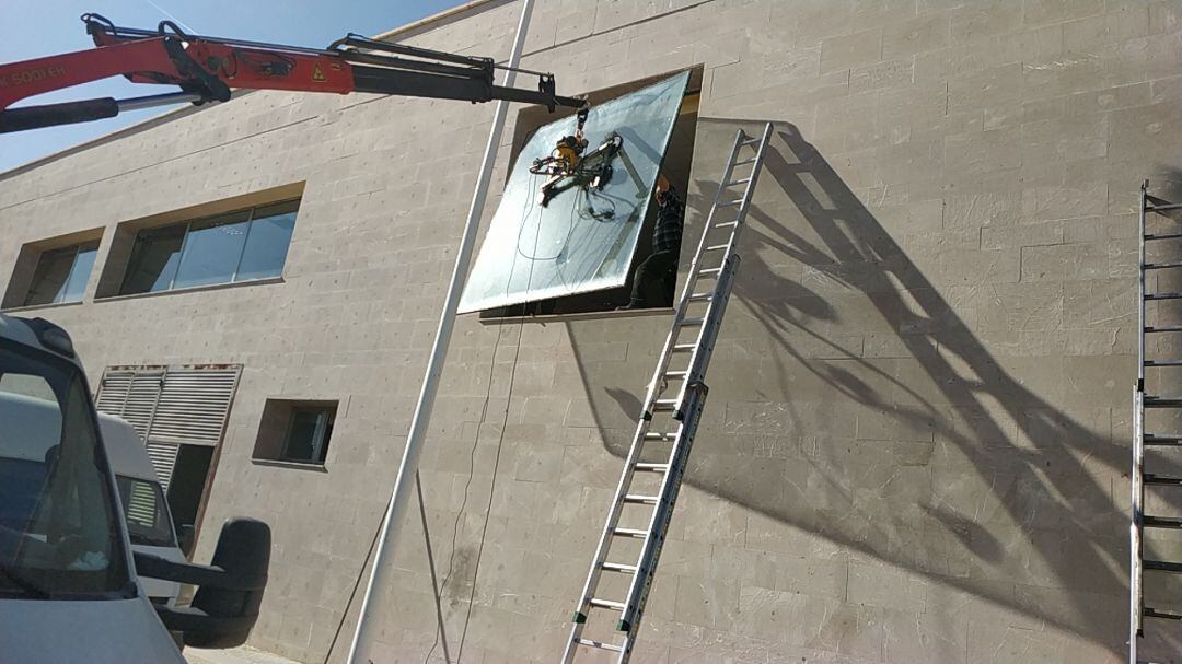 Novelda acondiciona el Centro de Salud Agua Deportivo