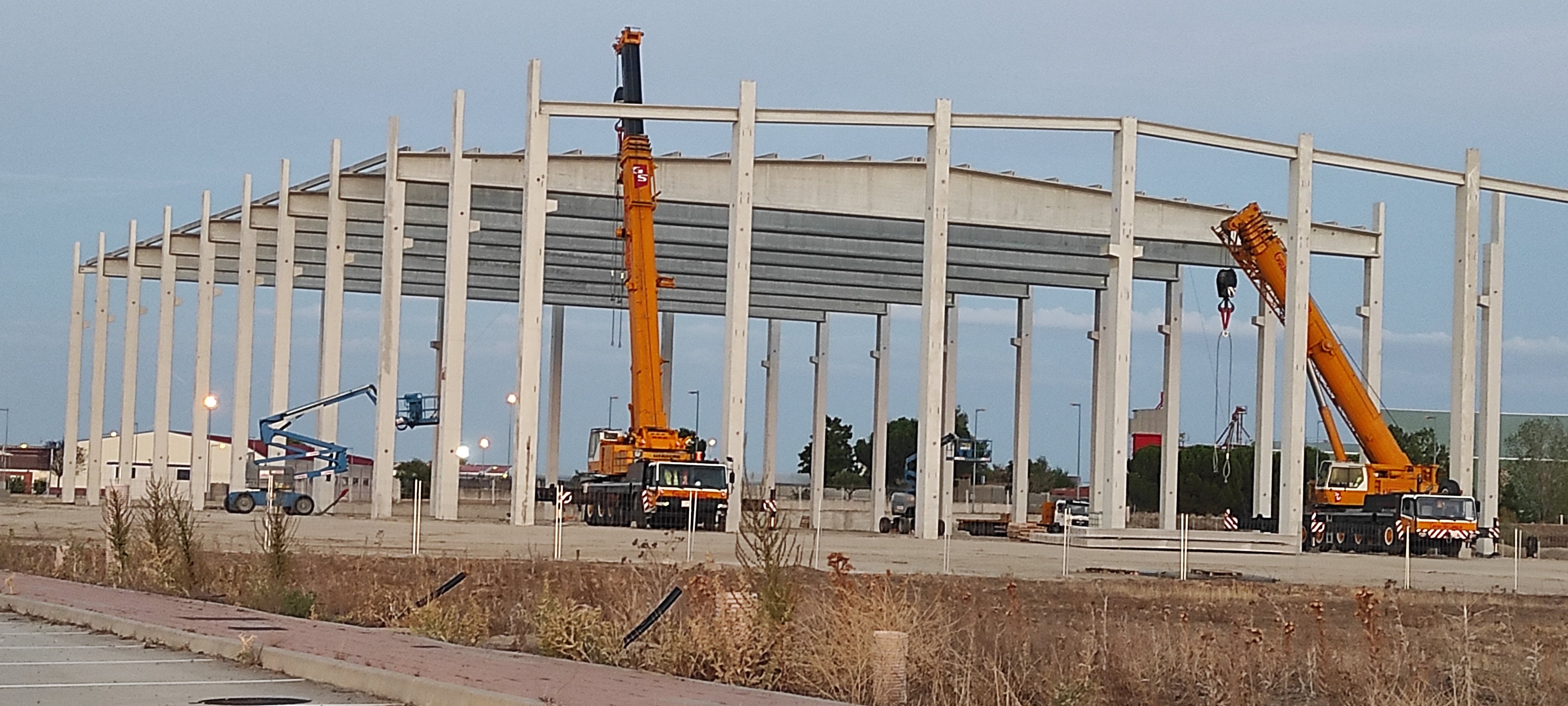 Fotografía de archivo de una nave en construcción en el Polígono Tierra de Arévalo