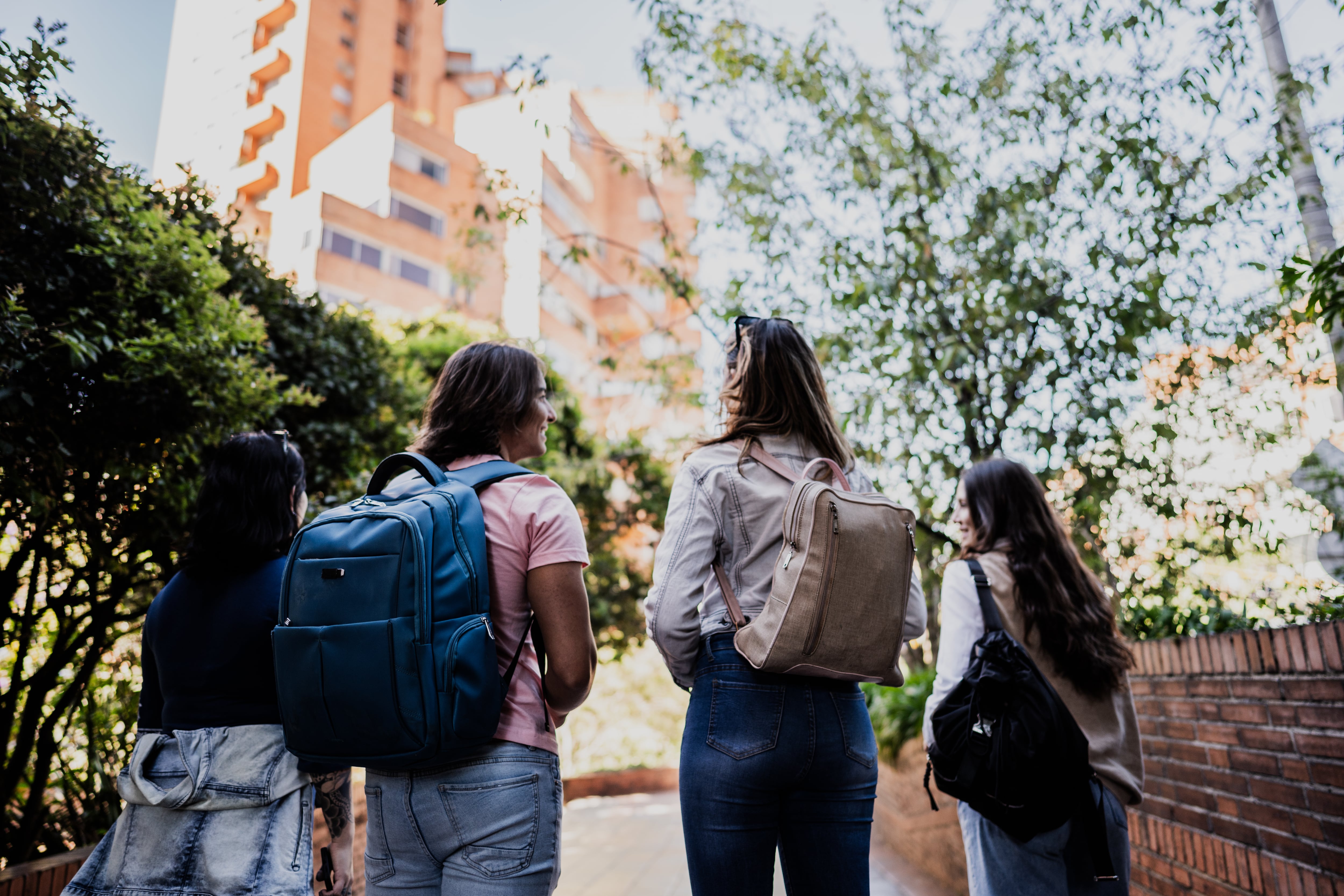 Personas jóvenes en una imagen de archivo