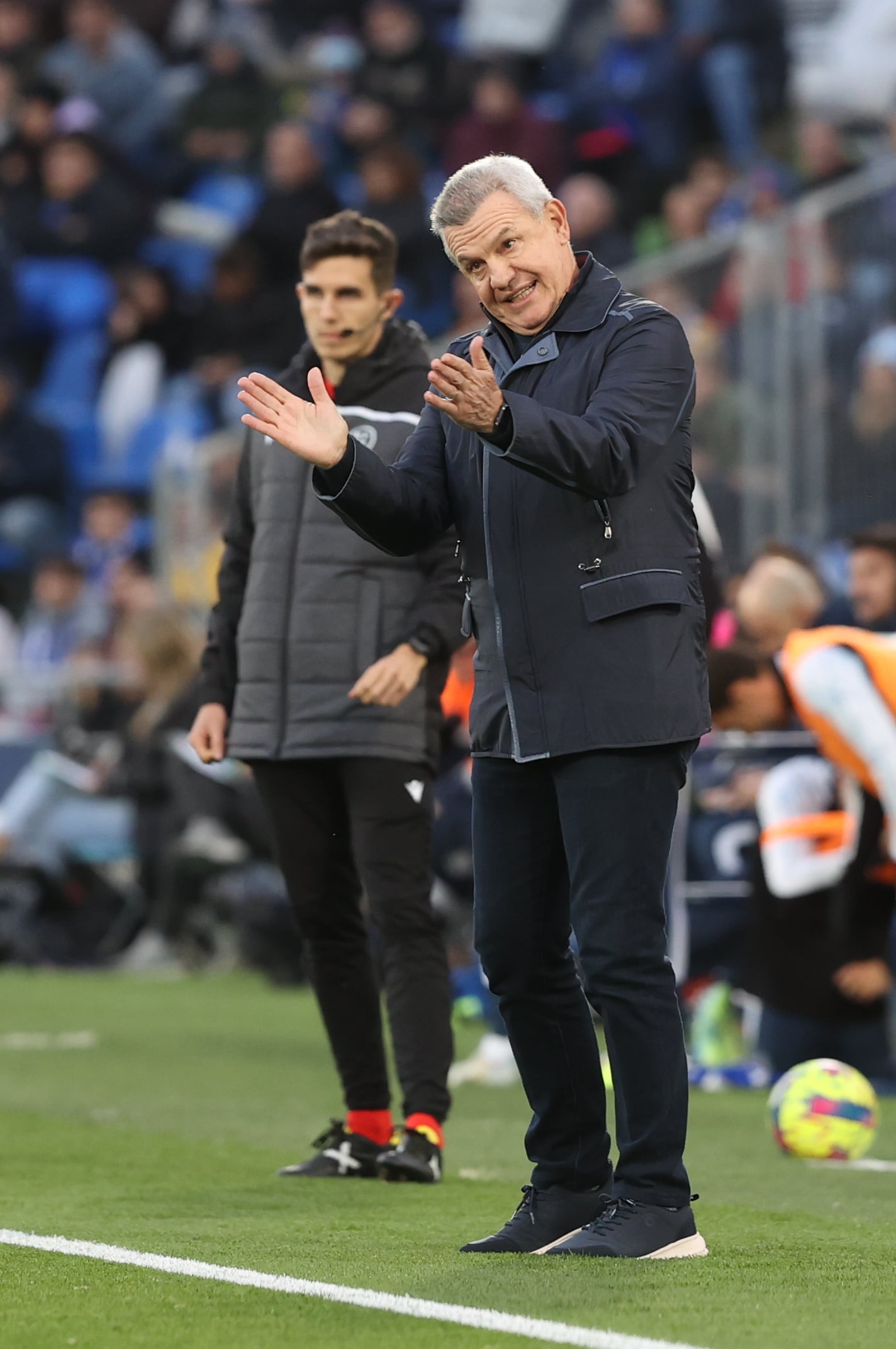 GETAFE (MADRID), 30/12/2022.- El entrenador del Mallorca, el mexicano Javier Aguirre, durante el partido ante el Getafe, de LaLiga que se disputa este viernes en el Coliseo Alfonso Pérez. EFE/ Kiko Huesca
