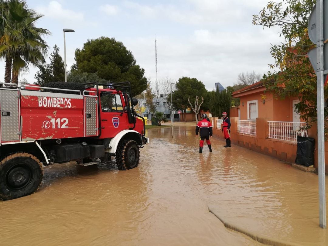 Calles anegadas por el agua en Los Alcázares por el temporal de lluvia, frío y nieve 
 CEIS  
 
 