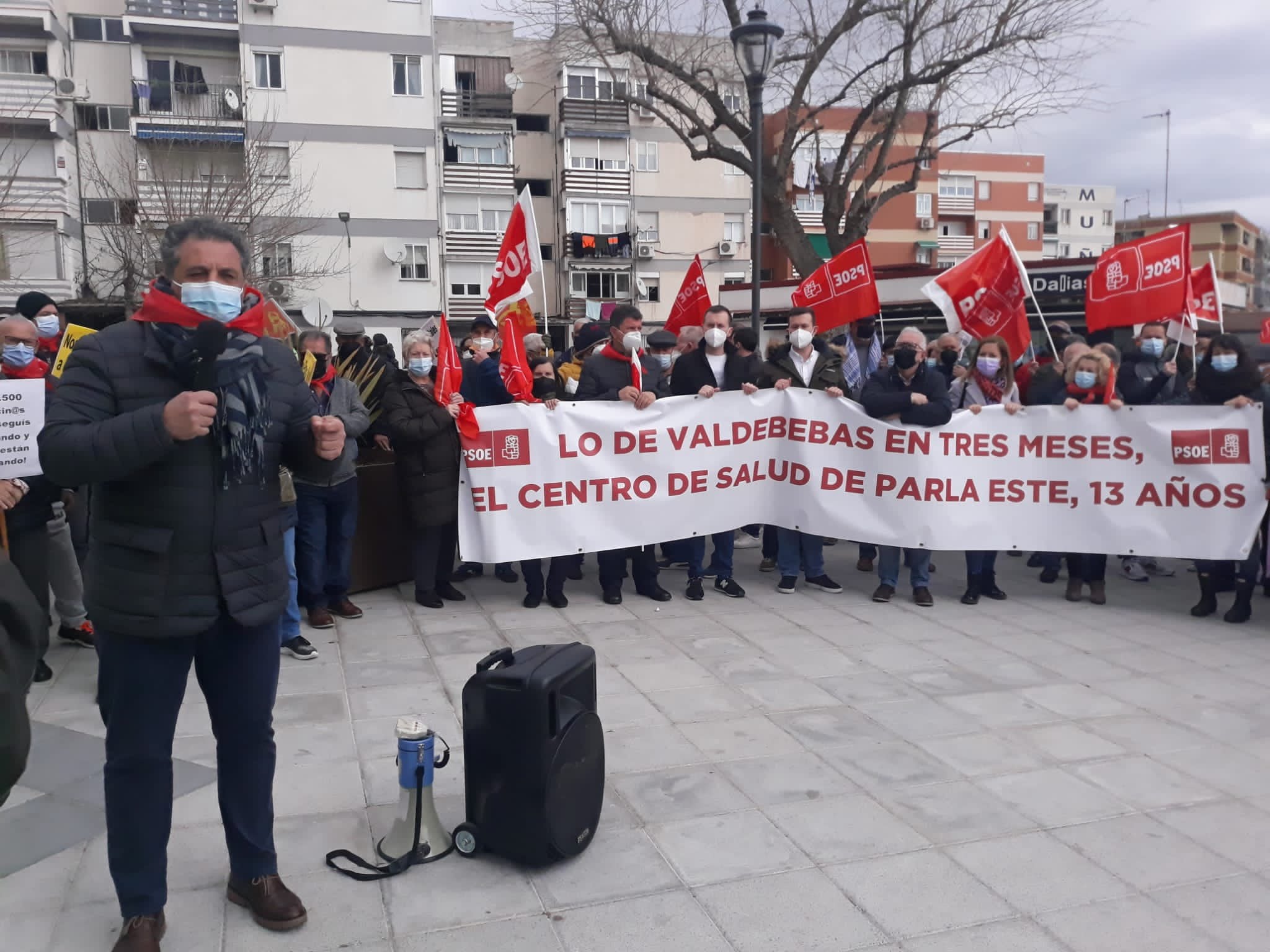 El alcalde de Parla, Ramón Jurado, ha sido uno de los apoyos de esta marcha vecinal