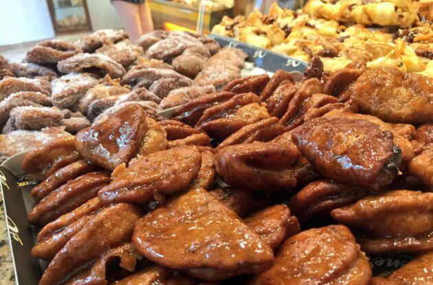 Numerosos obradores de la provincia de Málaga ofrecen este dulce casi durante todo el año, pero especialmente en invierno