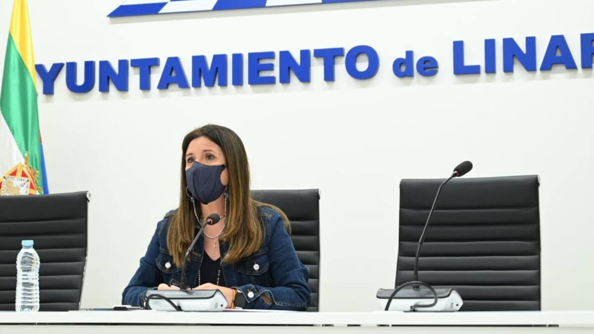 El Ayuntamiento presenta las actividades navideñas infantiles en Linares y la programación del 5 de enero