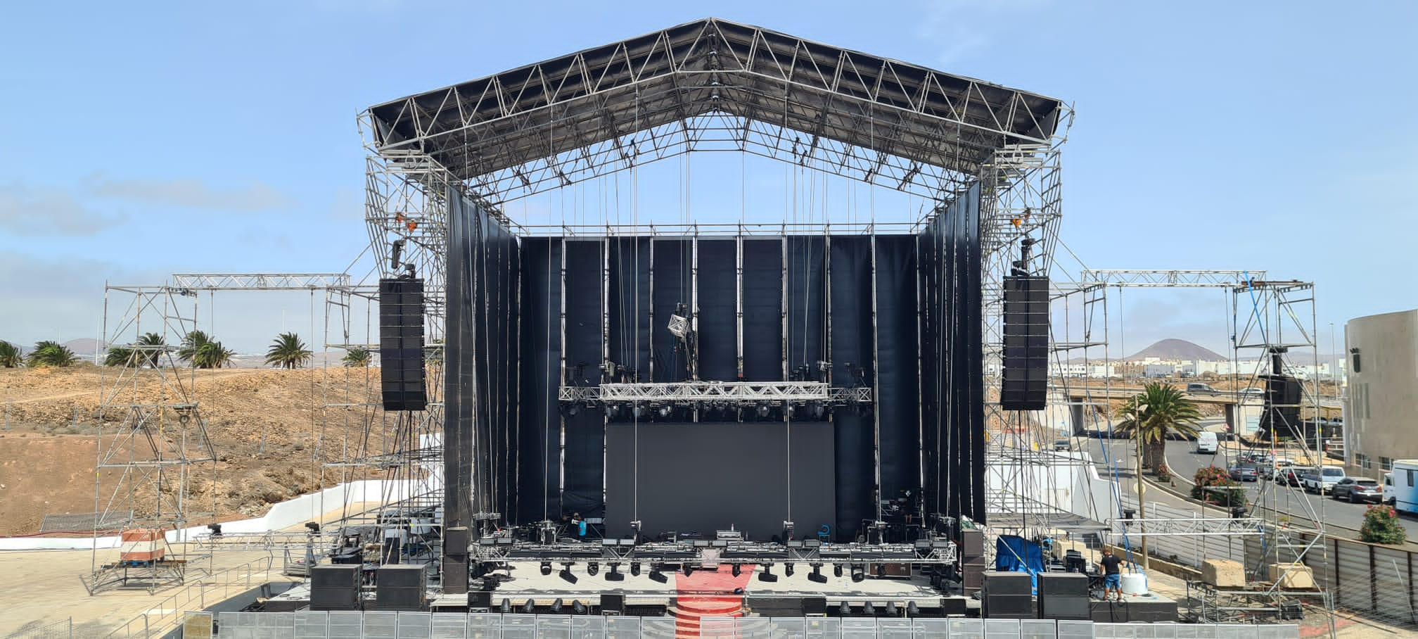 Escenario en el Recinto Ferial de Arrecife.