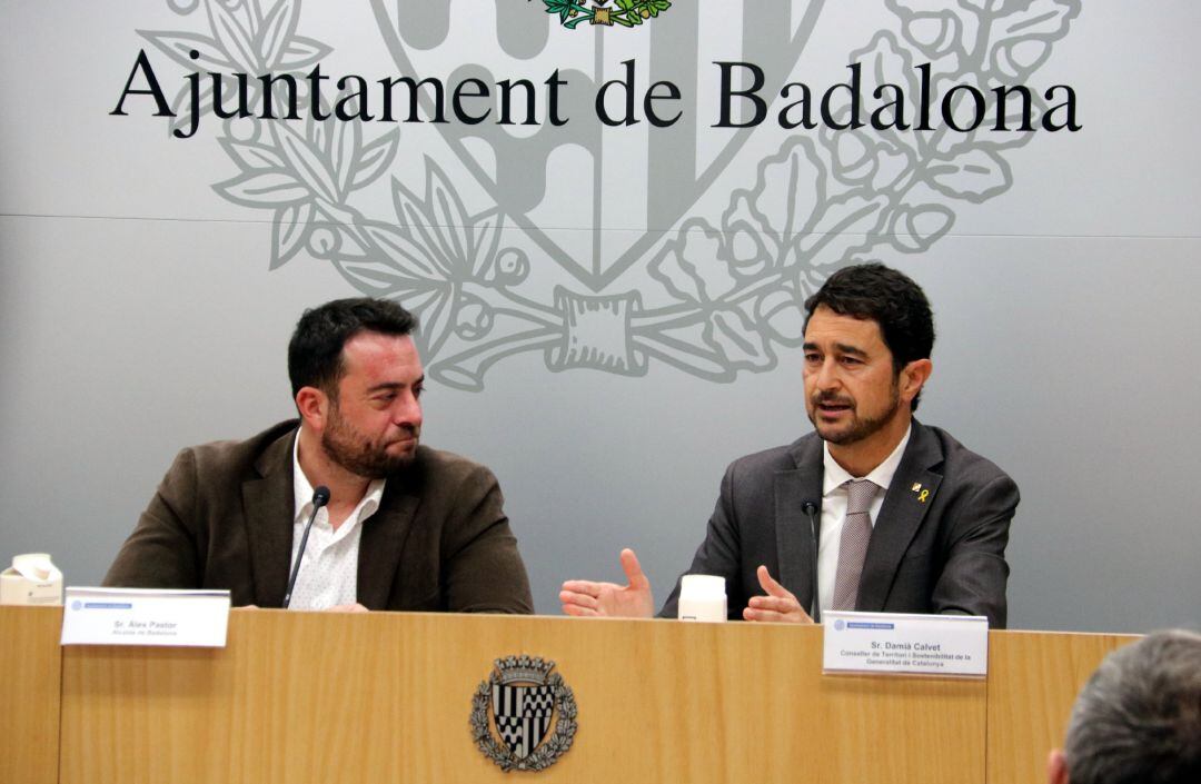L&#039;alcalde de Badalona, Álex Pastor, i el conseller de Territori i Sostenibilitat, Damià Calvet