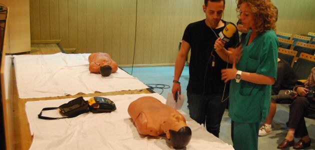 A pie de calle Madrid Oeste 24-04-2018 – Taller de Reanimación cardiopulmonar