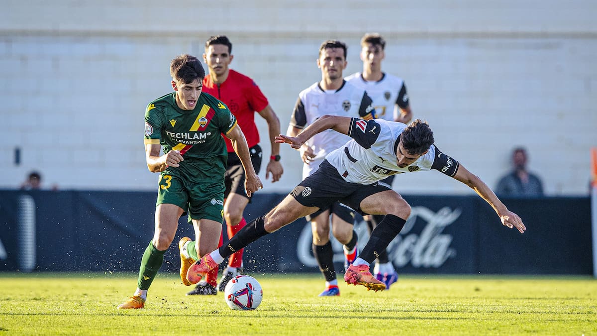 El Valencia CF empata sin goles en el primer partido de pretemporada