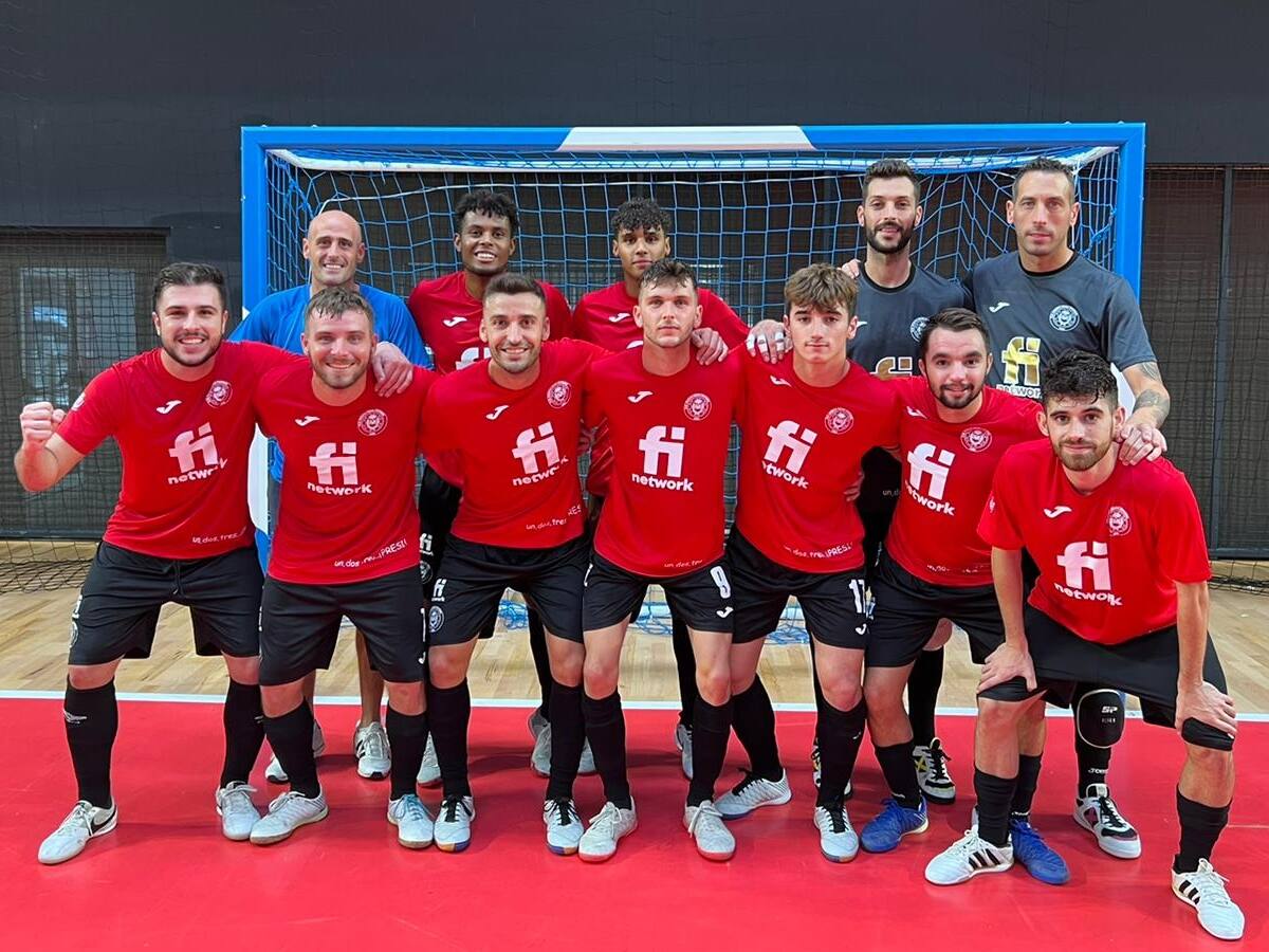 El Nueva Elda Finetwork empieza la liga ganando en la pista del Industrias Santa Coloma B (2-3)