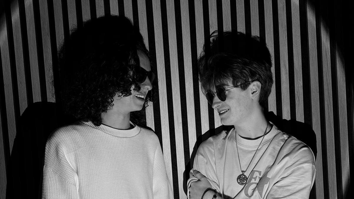 Entrevista con el grupo Zona Zero, que presenta sus primeros temas y su propuesta musical