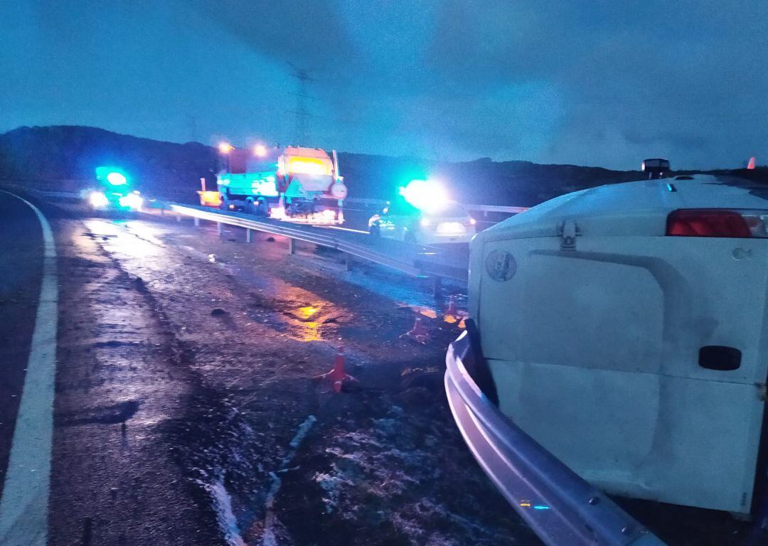 El vuelco de un furgón a la altura de A Gudiña dejó un herido