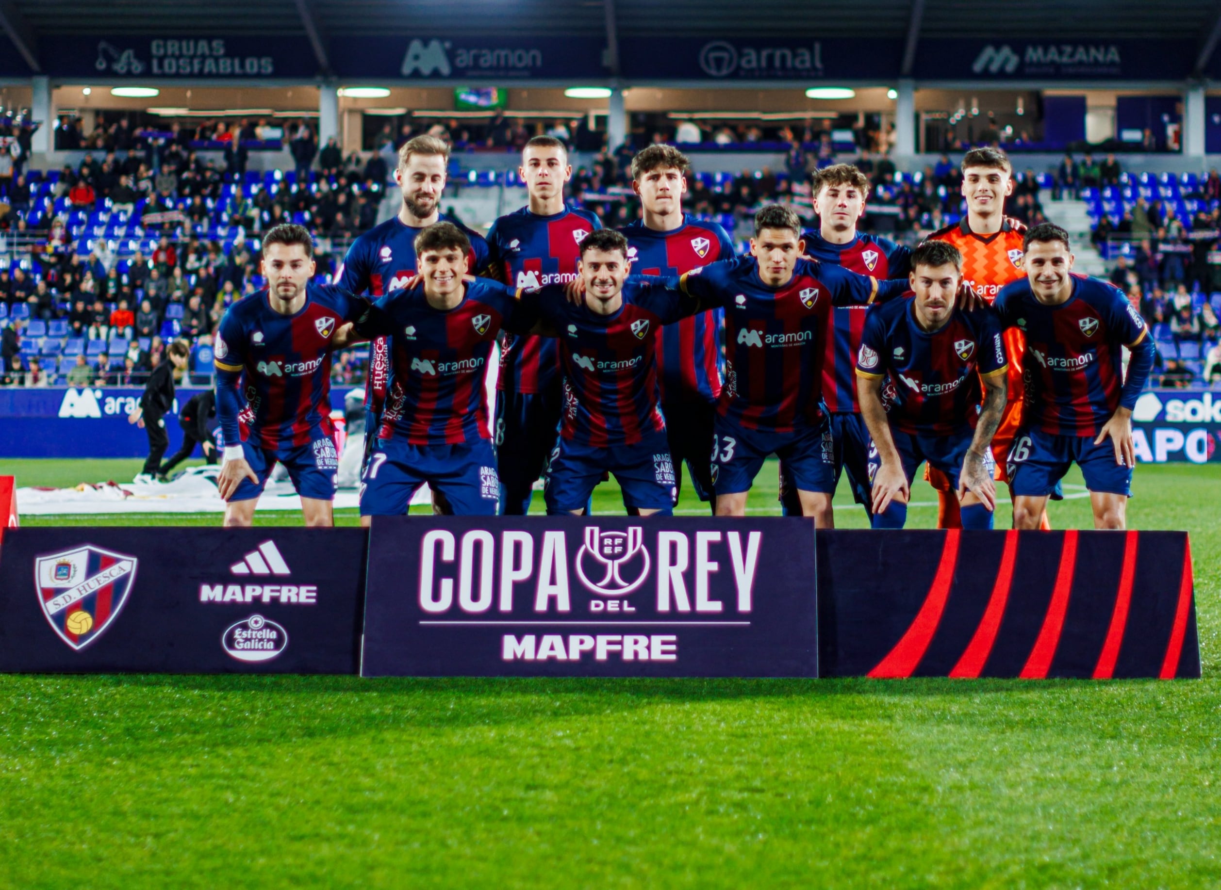 Once inicial del Huesca ante Osasuna