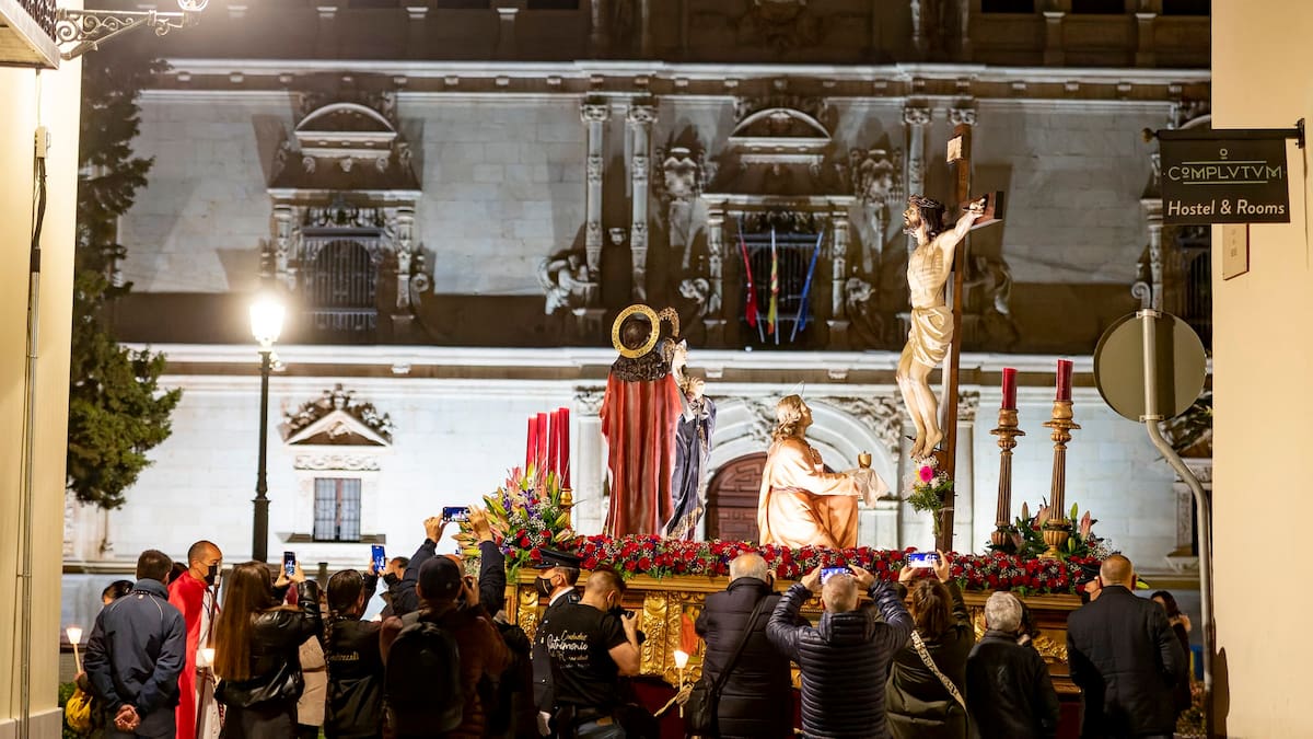El Obispado decreta la suspensión temporal de la Cofradía de la Agonía de Alcalá de Henares
