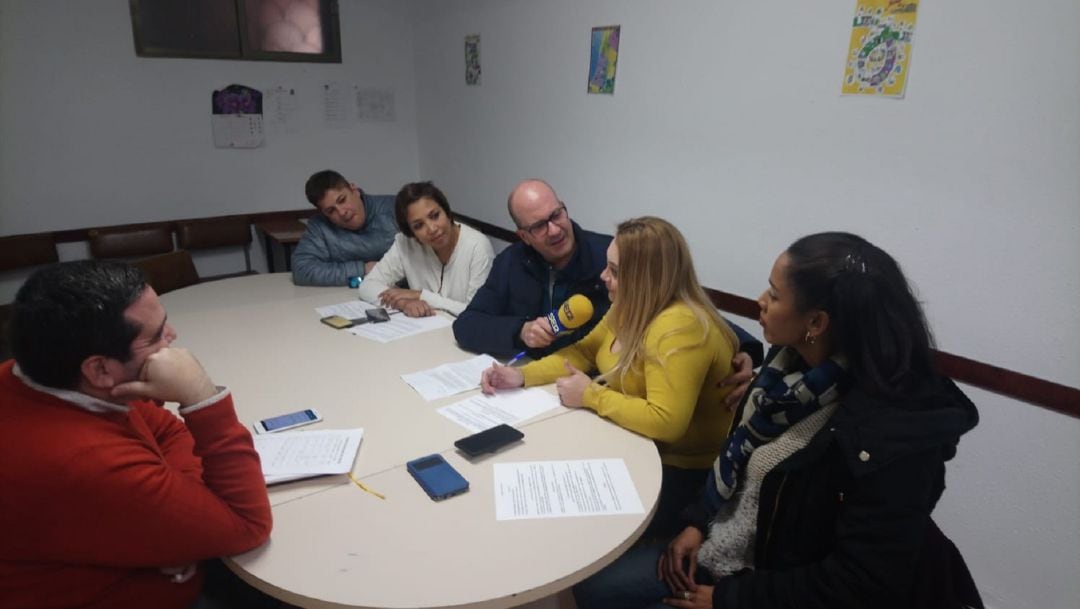 Grupo de acogida de venezolanos en la parroquia de Cristo Rey, en el barrio de Las Fuentes de Zaragoza