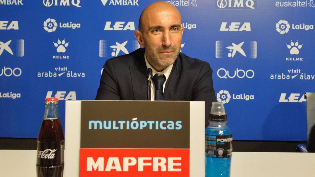 Abelardo Fernández el día de su presentación.