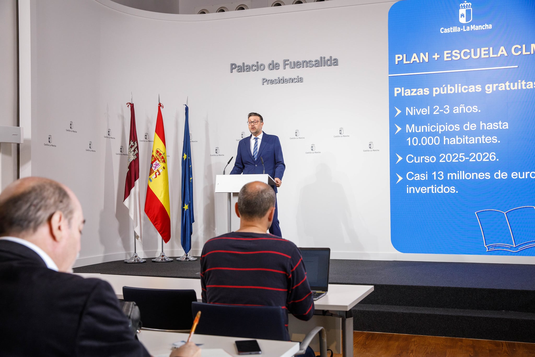 El consejero de Educación, Amador Pastor, durante la rueda de prensa posterior al Consejo de Gobierno anunciando que los municipios de hasta 10.000 habitantes tendrán educación infantil gratuita para el próximo curso.