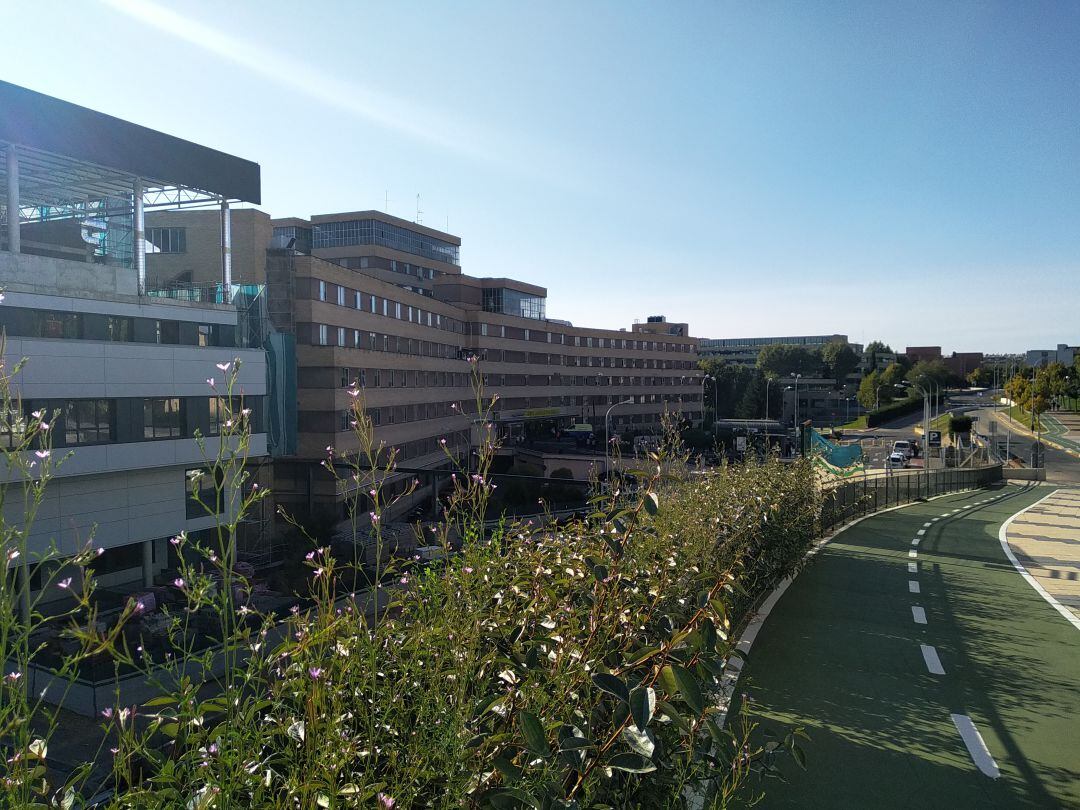 Imagen del Complejo Asistencial de Salamanca, edificios del Viejo Clínico y Nuevo Clínico.