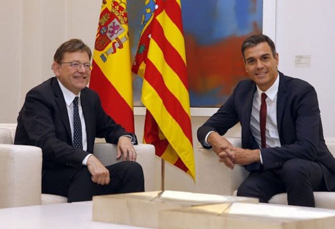 El president de la Generalitat, Ximo Puig y el presidente del Gobierno, Pedro Sánchez, en foto de archivo 