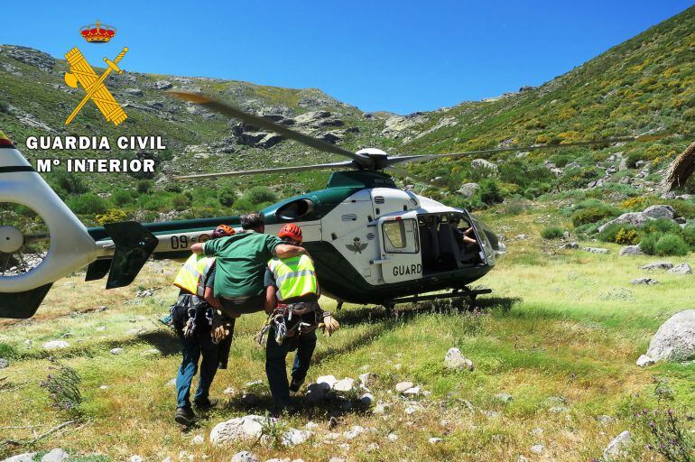 Rescate en la Garganta de los Caballeros (Gredos)