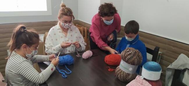 Talleres de ganchillo impartidos por Rebeca Marín.