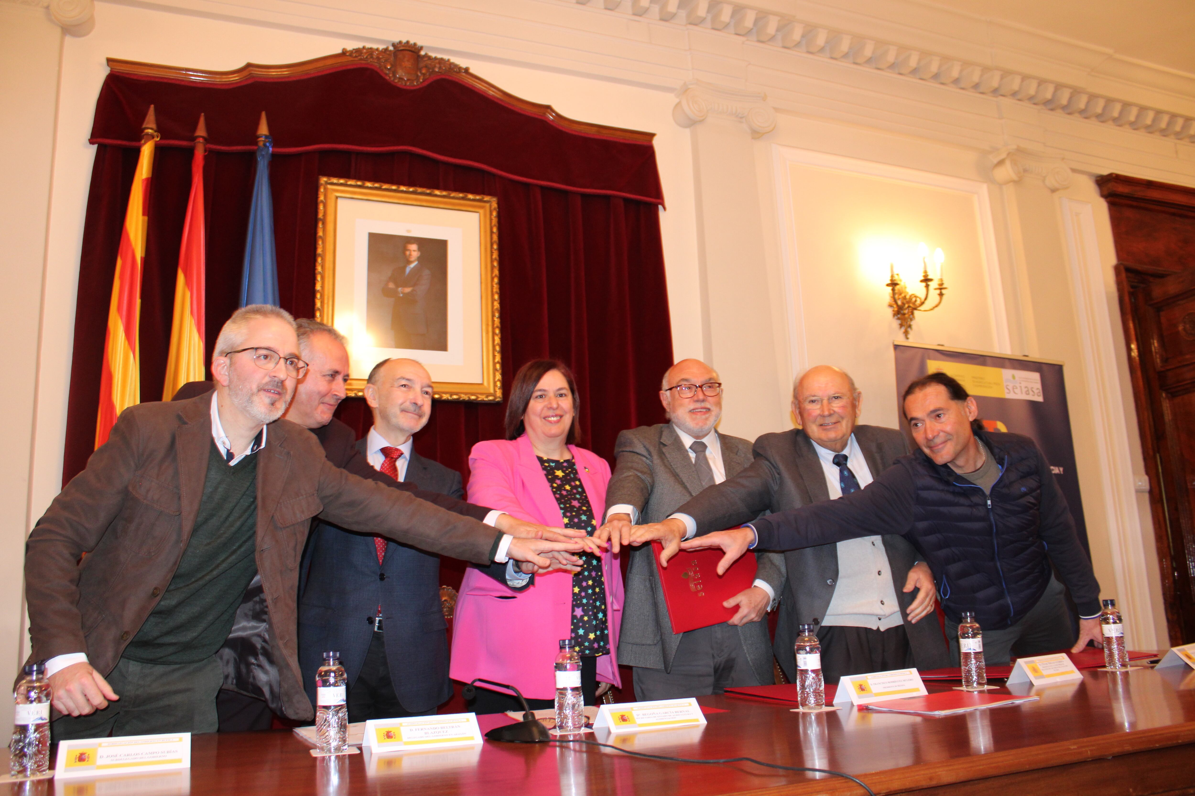 Firma para invertir casi 67 millones en regadíos de la provincia de Huesca