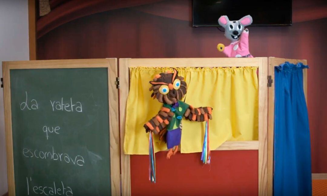 En canal de Youtube de l'Àrea de Cultura- Ajuntament d'Alcoi es poden vorer les animacions lectores.