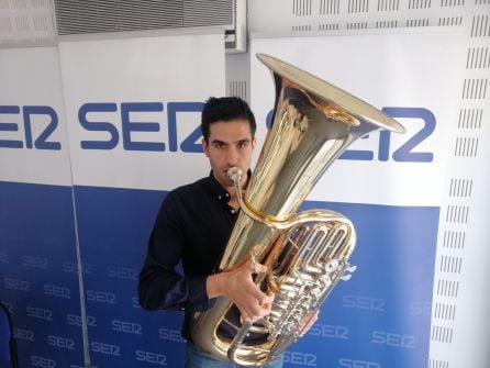 Carlos Pérez González, músico onubense (Tuba)