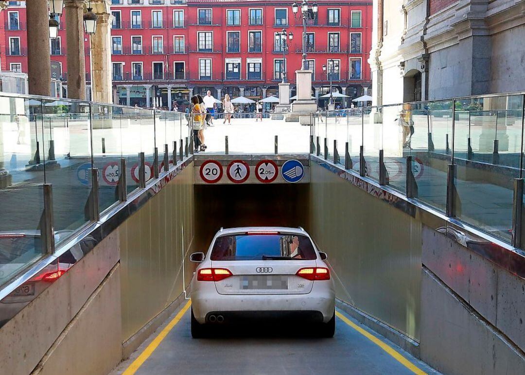 AUVASA asume la gestión del aparcamiento de la Plaza Mayor